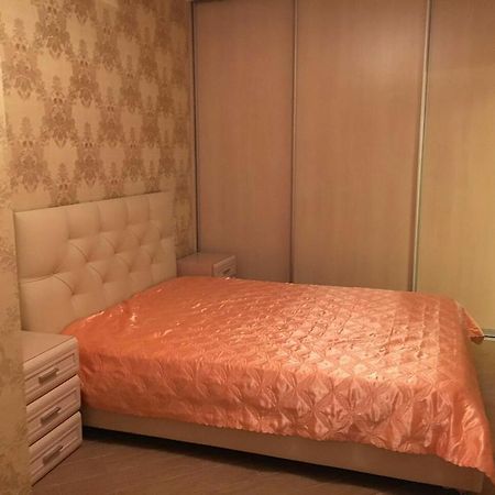 Apartment Na Pervomayskoy 19 Sochi Bagian luar foto